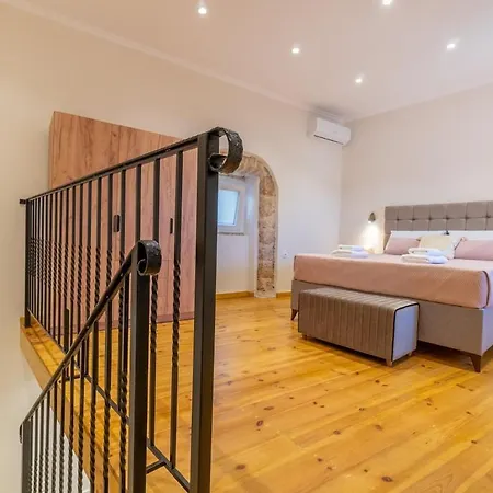 Vitouhouse Апартаменты Lakones