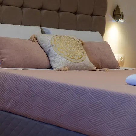 Vitouhouse * Lákones